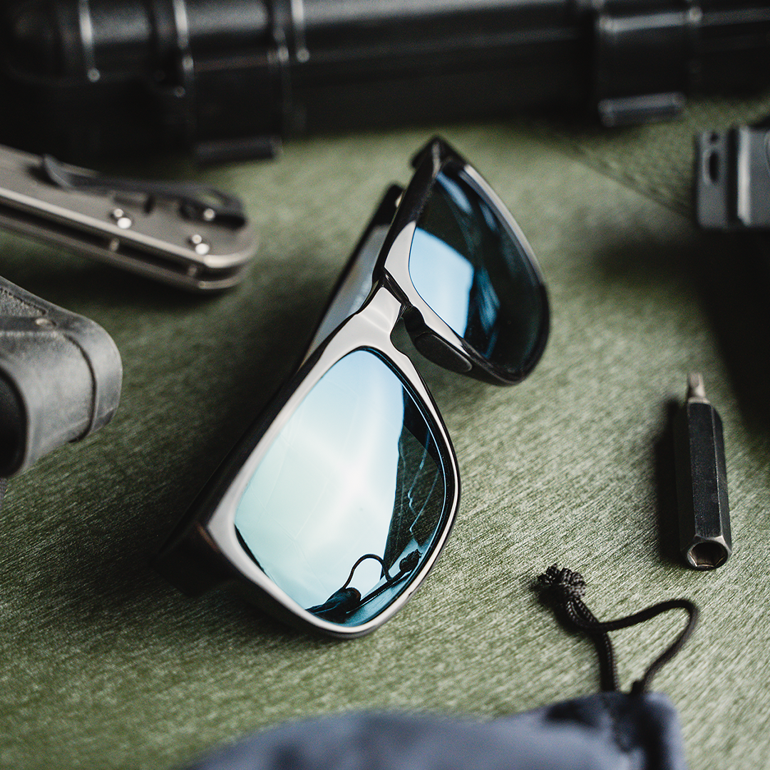 81's Clandestine (Gloss)